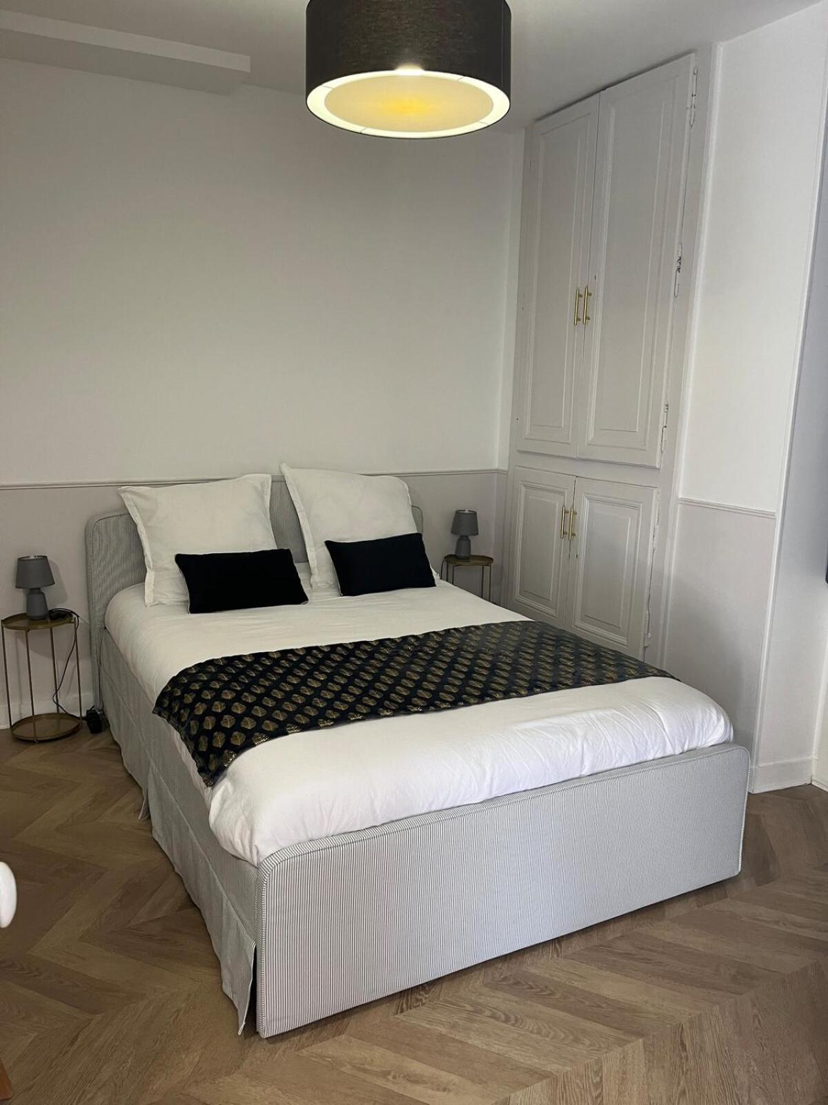Le Studio Haslay Seraucourt En Plein Coeur De Ville De Bourges - Charme De L Ancien Et Confort Contemporain Zewnętrze zdjęcie