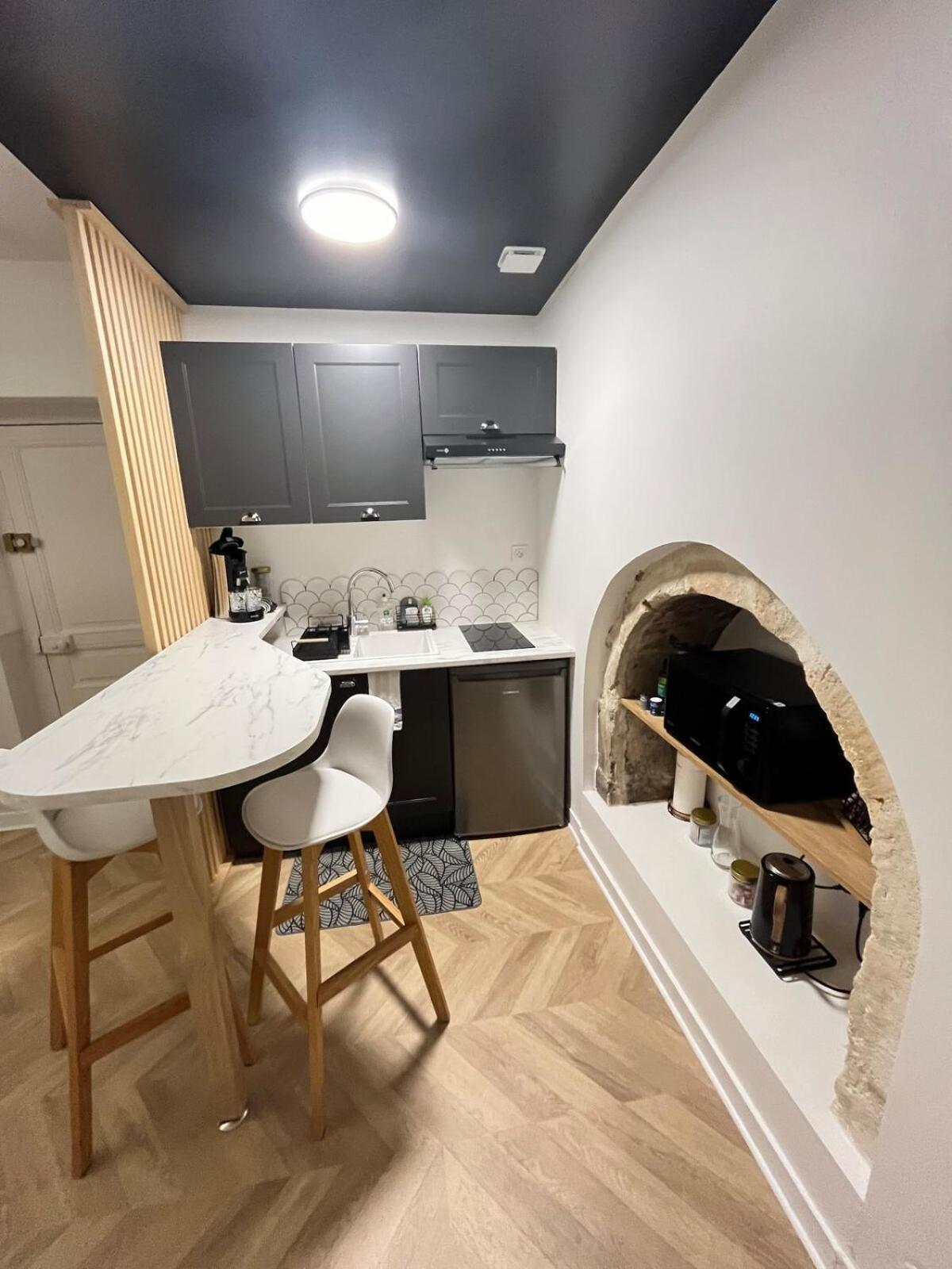 Le Studio Haslay Seraucourt En Plein Coeur De Ville De Bourges - Charme De L Ancien Et Confort Contemporain Zewnętrze zdjęcie